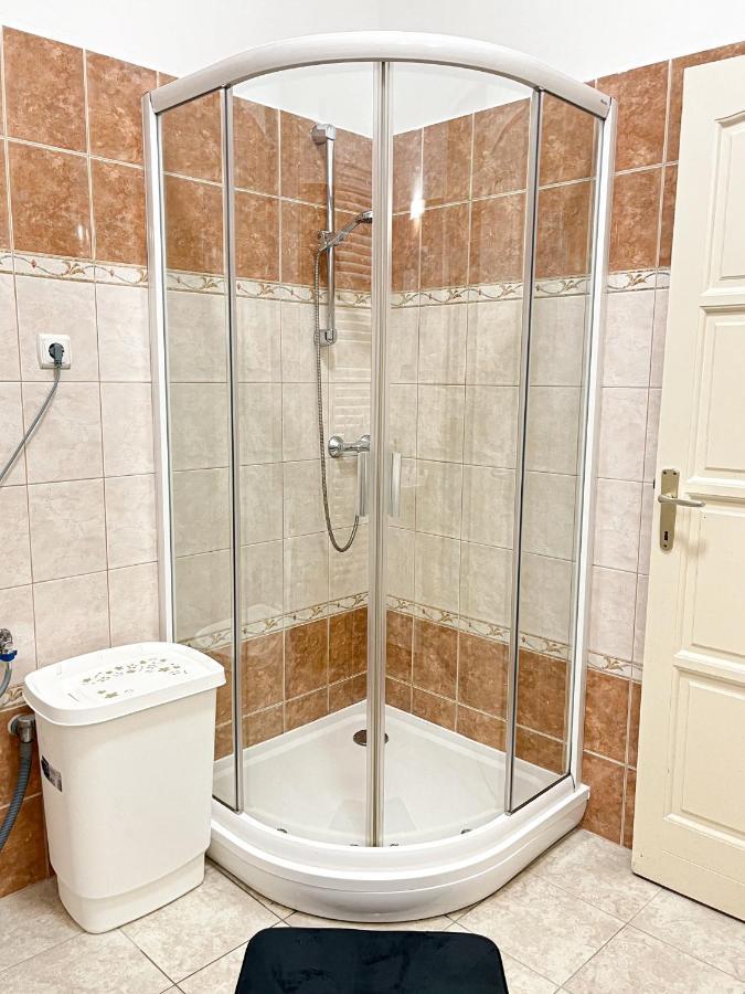 Majestic Residency - 3 Bedrooms Apartmán
