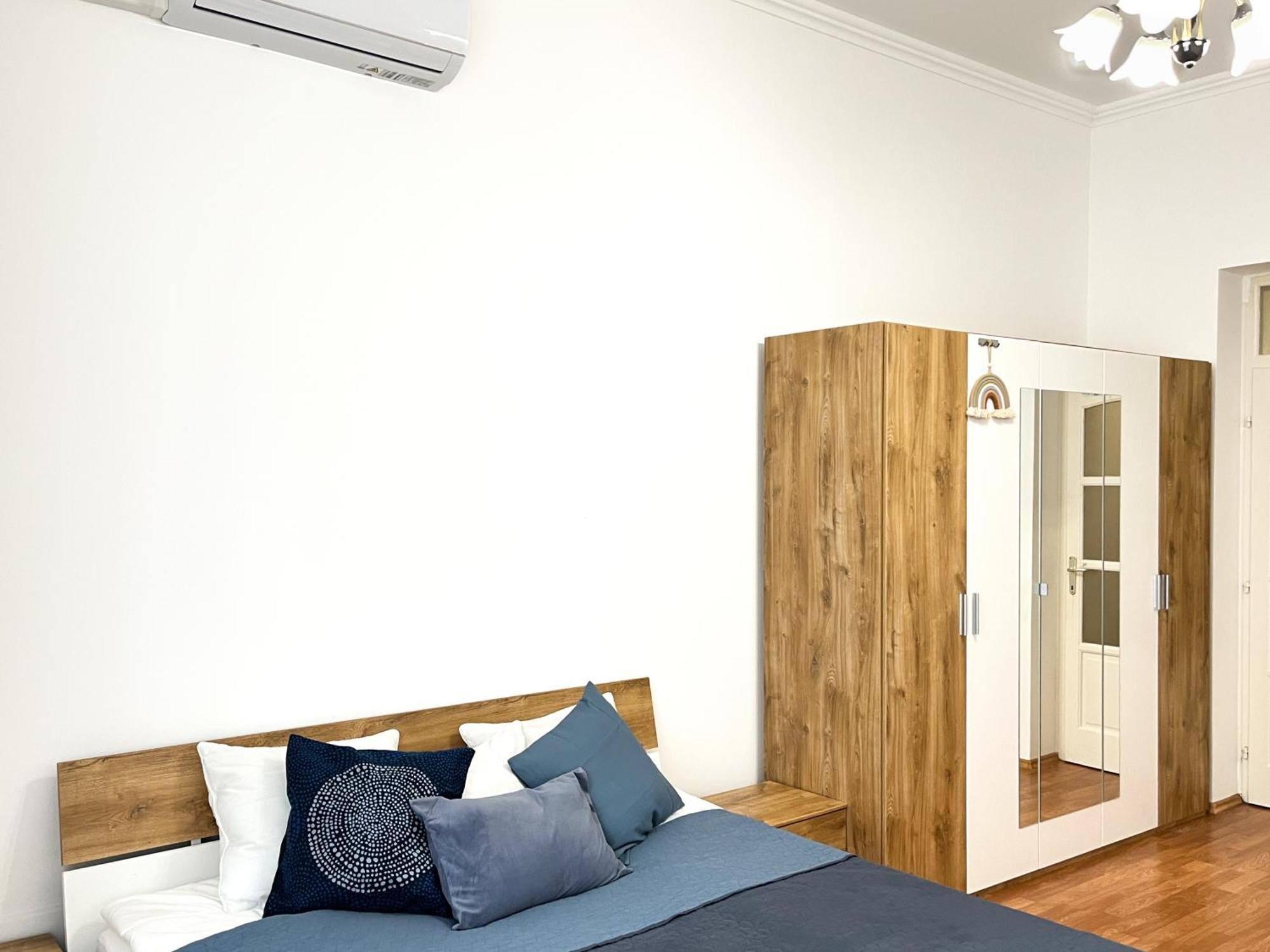 Majestic Residency - 3 Bedrooms *