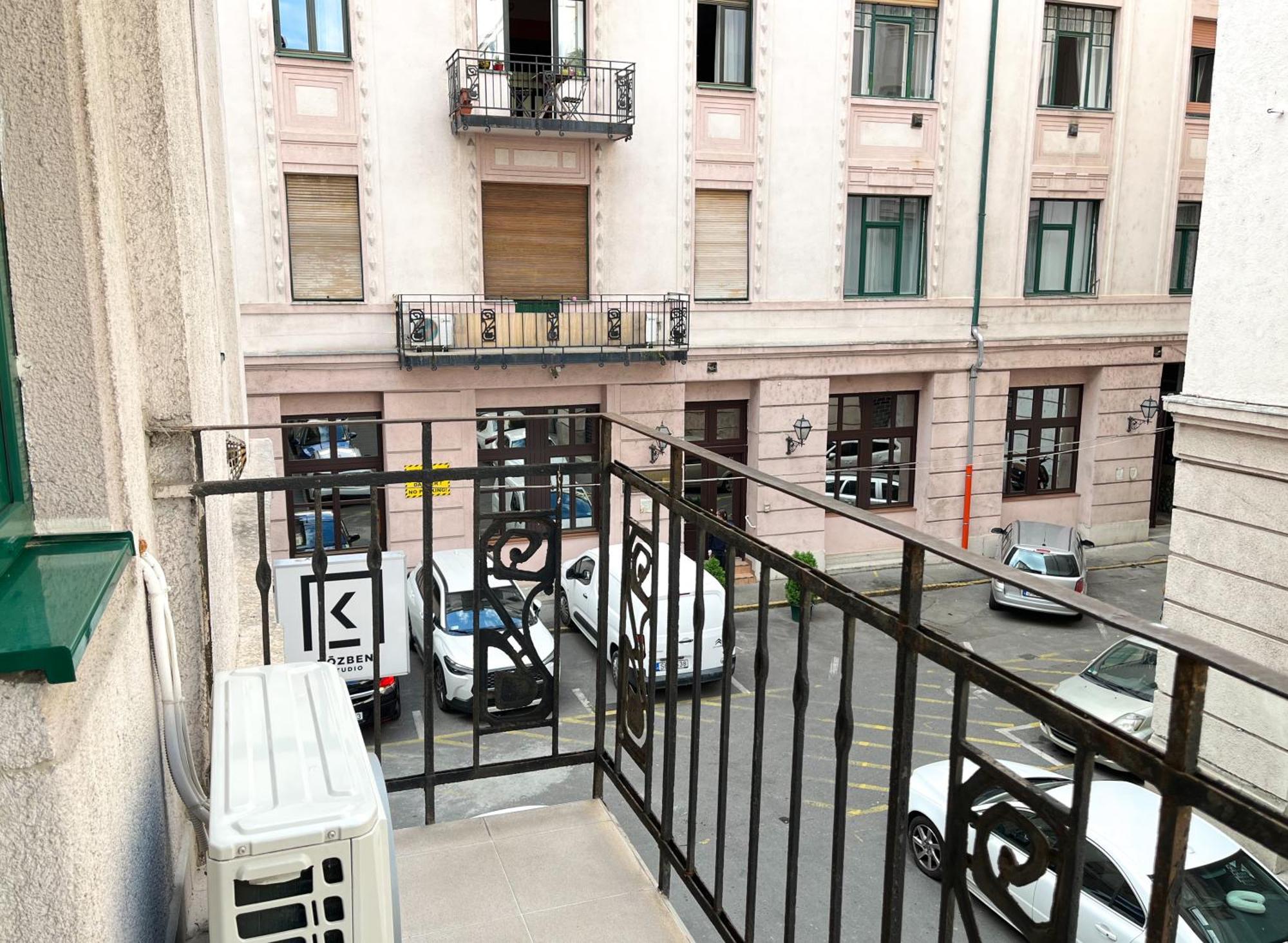 Majestic Residency - 3 Bedrooms Apartment Budapest