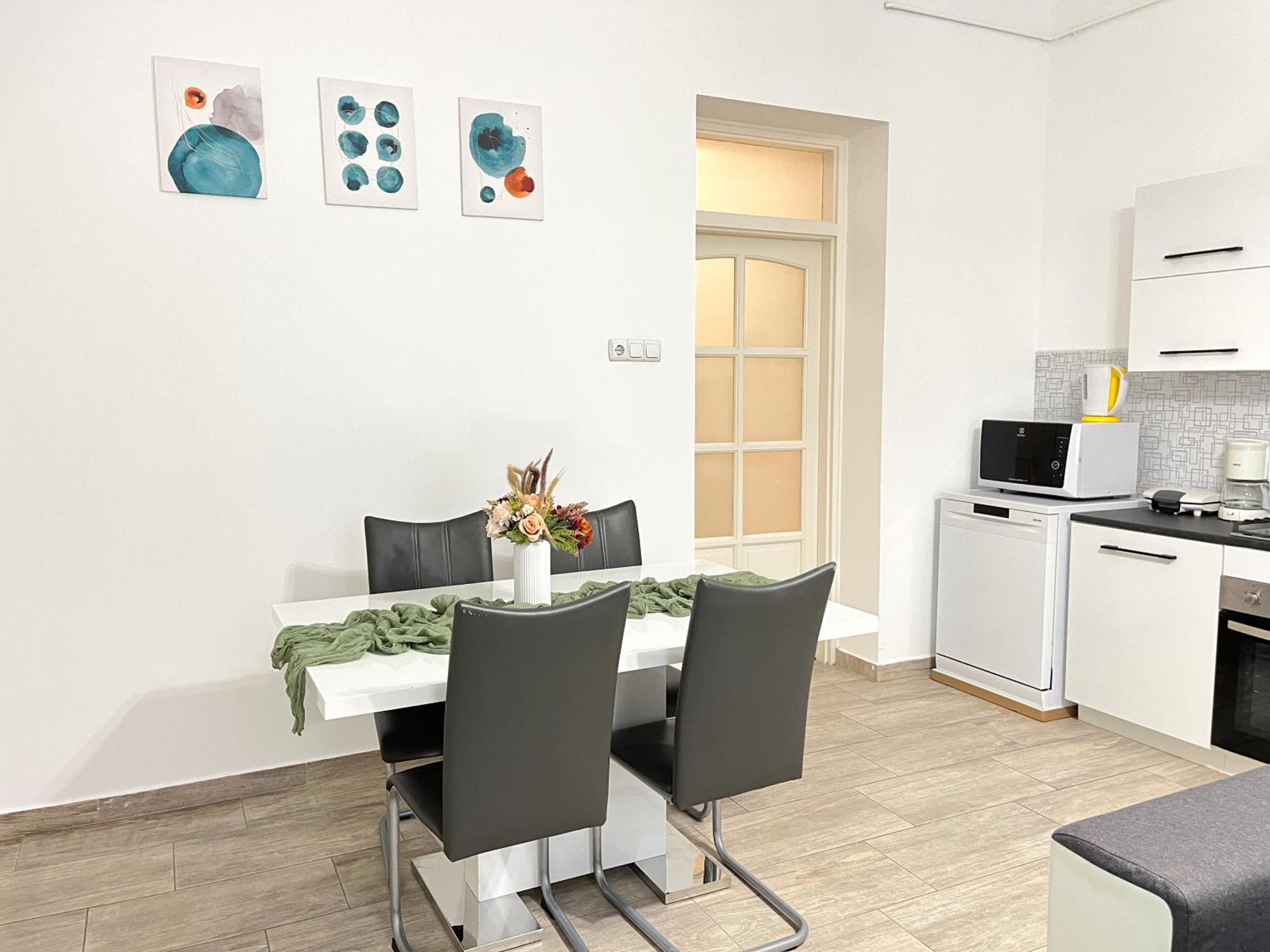 Majestic Residency - 3 Bedrooms Apartmán